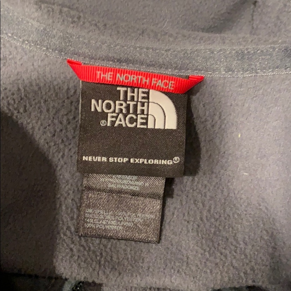 pullover - Picture 3 of 3